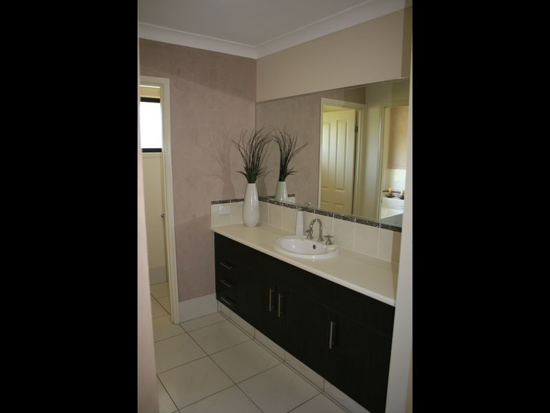 99 Tyberry Street, Chandler QLD 4155