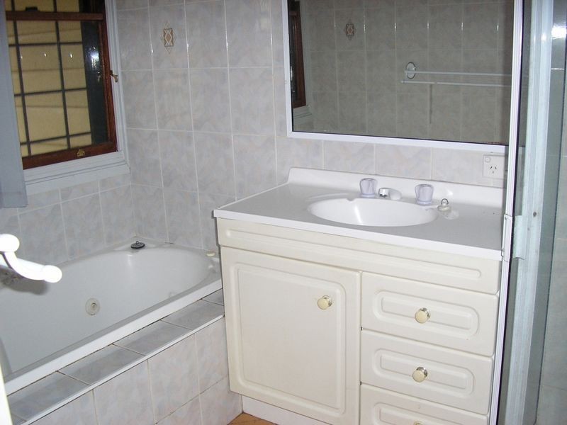 31 London Road, Belmont QLD 4153