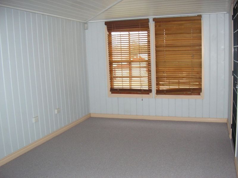 31 London Road, Belmont QLD 4153