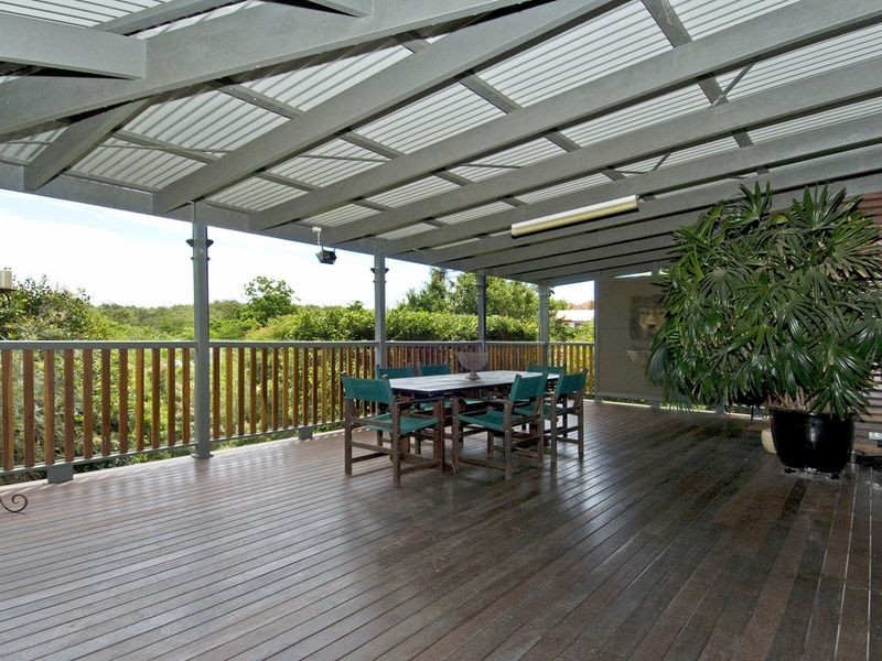 74 Sapphire Street, Holland Park QLD 4121