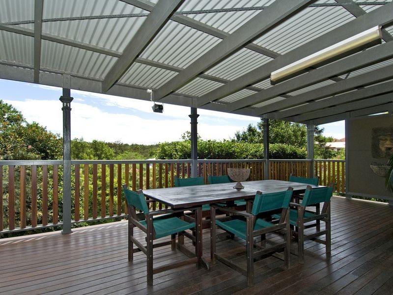 74 Sapphire Street, Holland Park QLD 4121