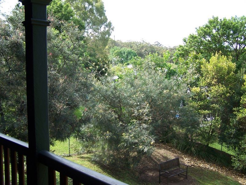 74 Sapphire Street, Holland Park QLD 4121