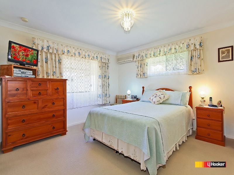 53 Collingwood Road, Birkdale QLD 4159