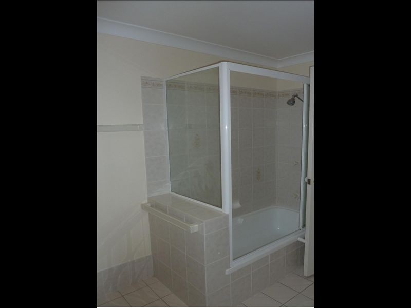 8/92 Mt Cotton Road, Capalaba QLD 4157