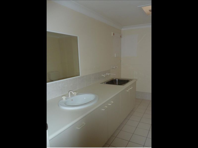 8/92 Mt Cotton Road, Capalaba QLD 4157