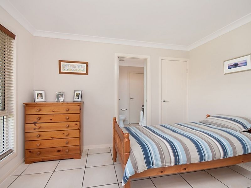 14 Kerder Street, Thornlands QLD 4164