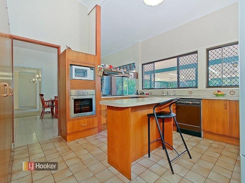 24 Henderson Road, Sheldon QLD 4157