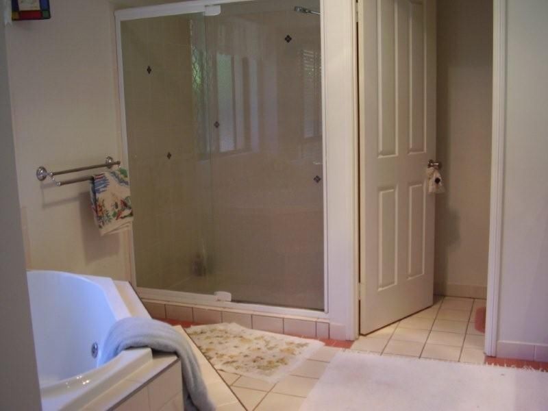 8 Lindeman Place, Redland Bay QLD 4165