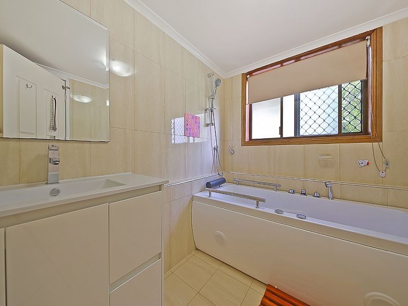 6 Elwyn Street, Capalaba QLD 4157
