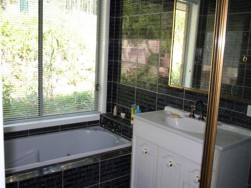 23 Innes Cres, Cornubia QLD 4130