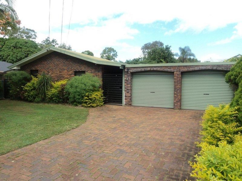 8 Jennifer Street, Birkdale QLD 4159