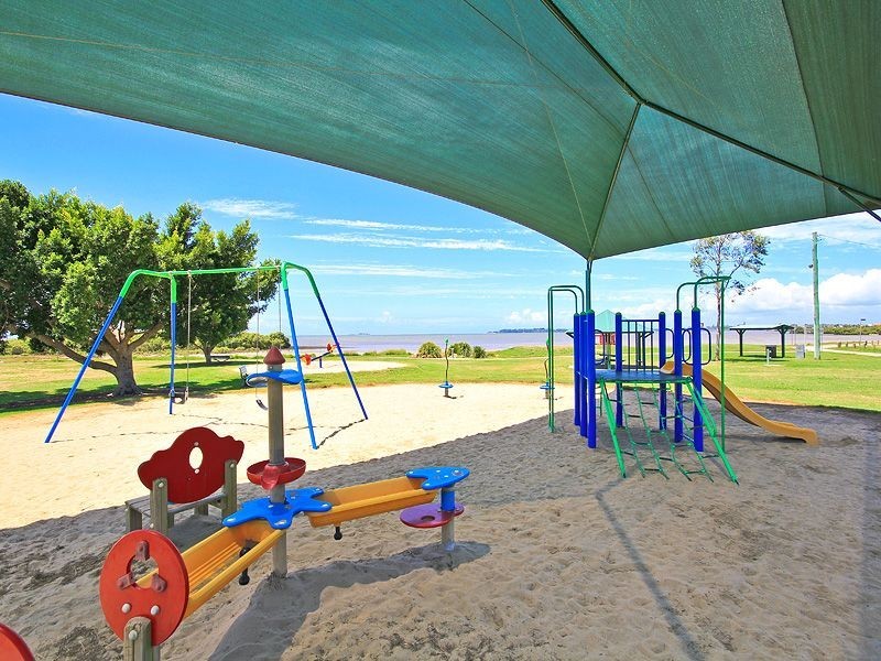 45 Leon Street, Thorneside QLD 4158