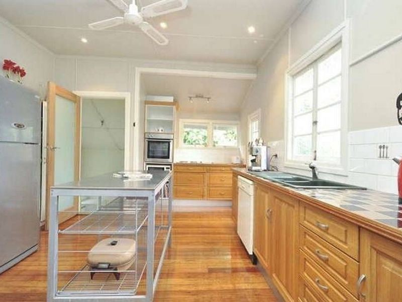 14 Belmont Road, Tingalpa QLD 4173