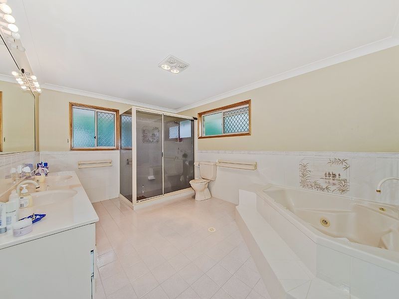 1 Satinash Court, Capalaba QLD 4157