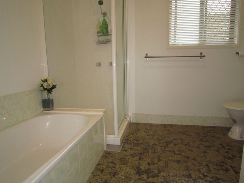 32 Sunnybay Drive, Birkdale QLD 4159