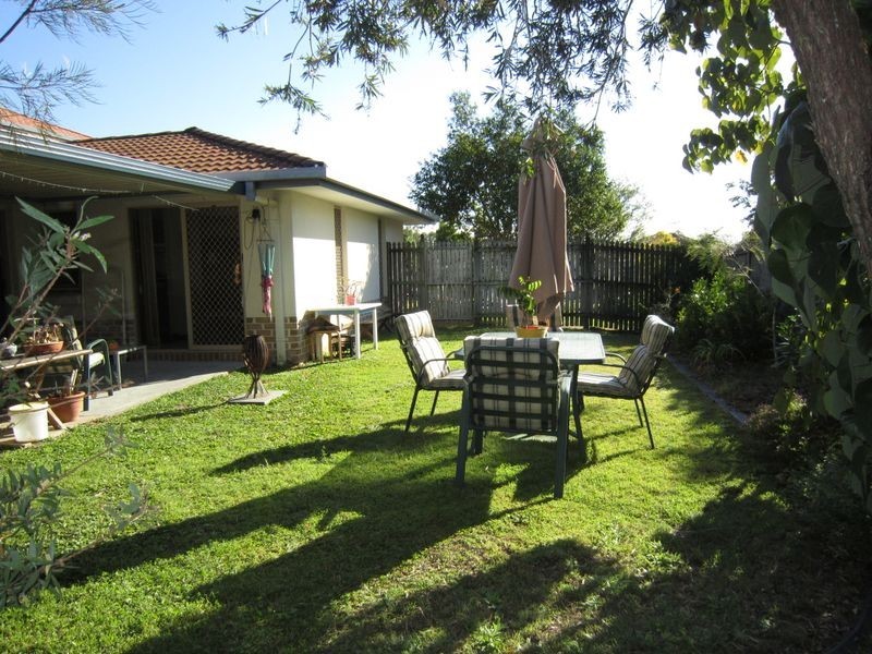 2 Friend Street, Wakerley QLD 4154