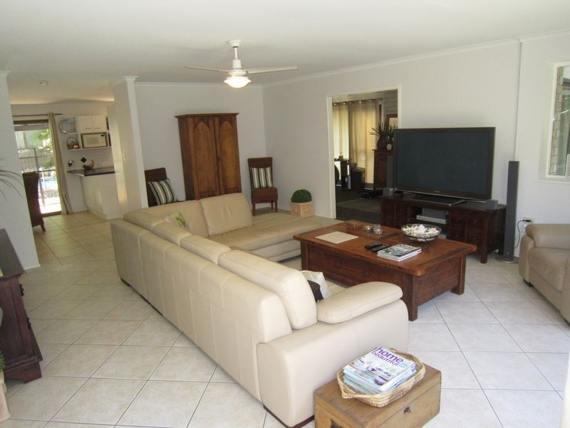 36 Sunnybay Drive, Birkdale QLD 4159