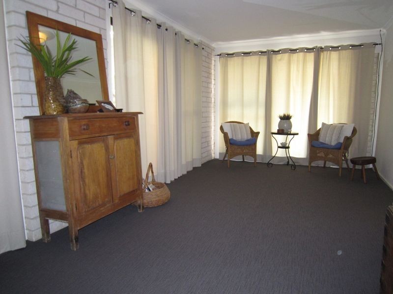 36 Sunnybay Drive, Birkdale QLD 4159