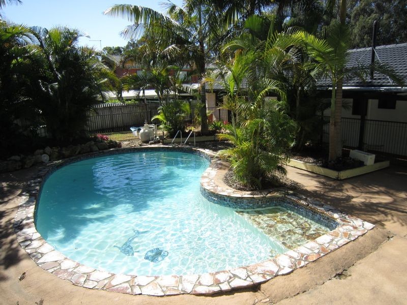 36 Sunnybay Drive, Birkdale QLD 4159