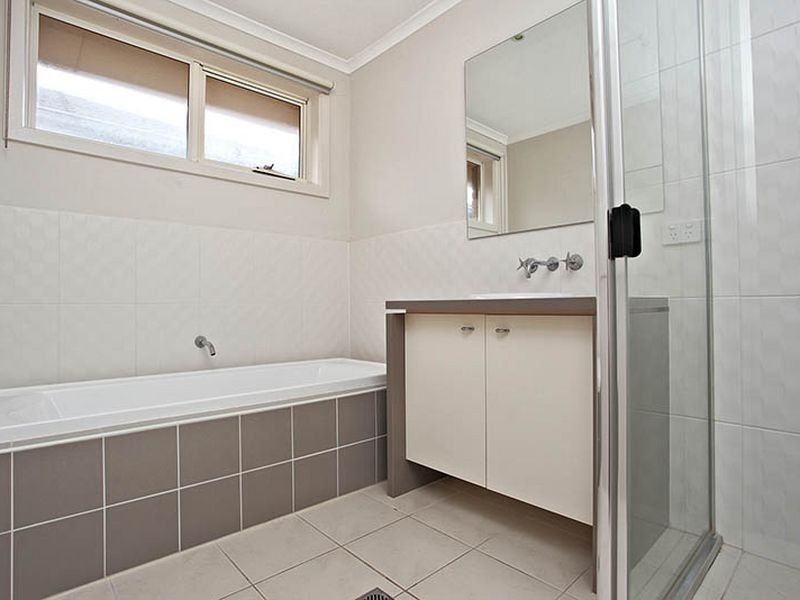 5 Turnstone Drive, Point Cook VIC 3030