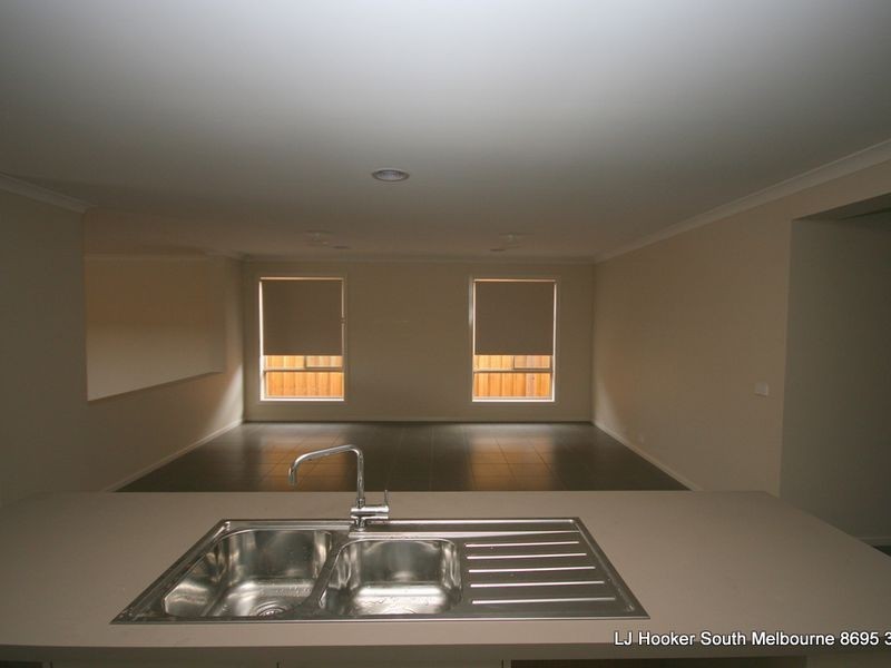 59 Alamanda Boulevard, Point Cook VIC 3030