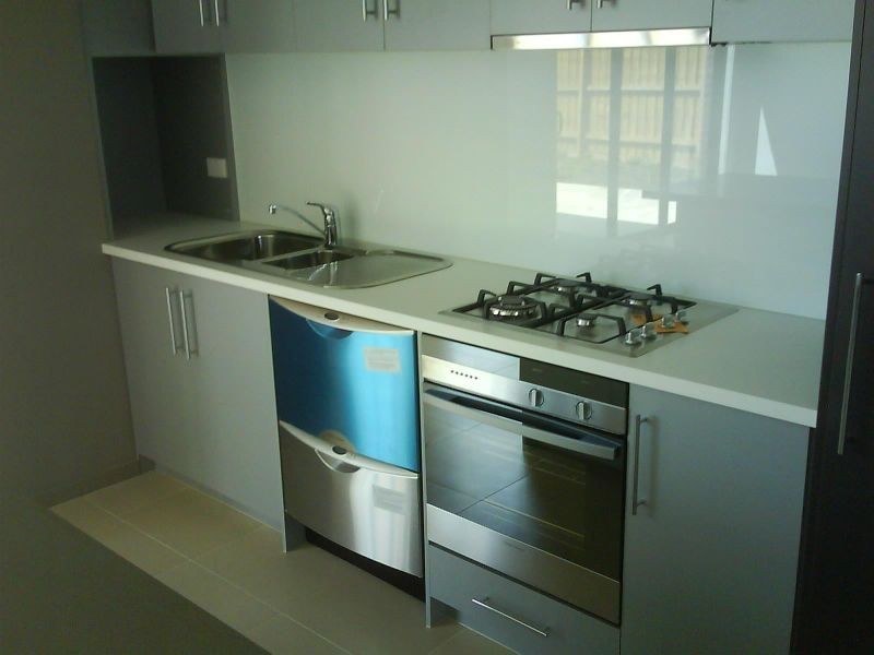 27 Evergreen Boulevard, Clayton South VIC 3169