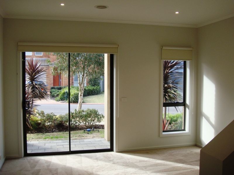 16 Turnstone Drive, Point Cook VIC 3030