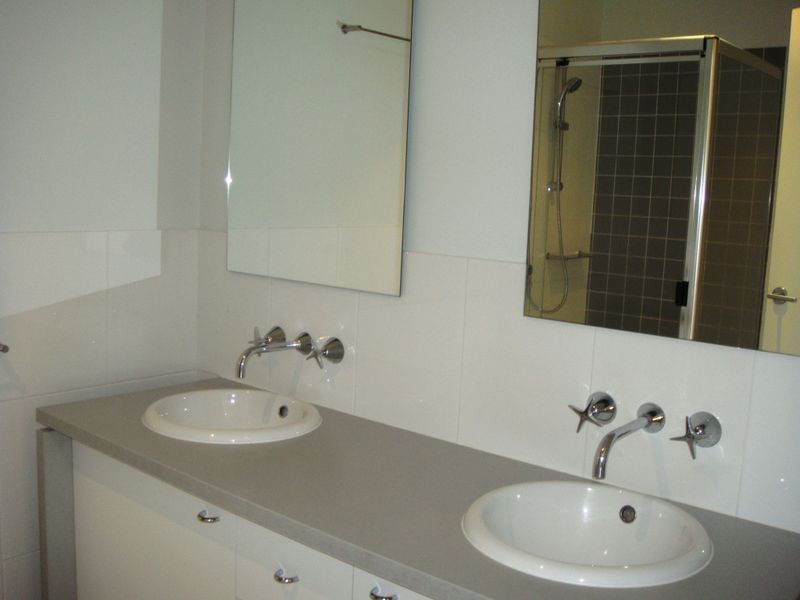 16 Turnstone Drive, Point Cook VIC 3030