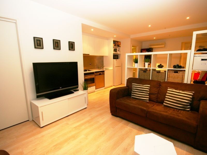 1004/8 Dorcas Street, South Melbourne VIC 3205