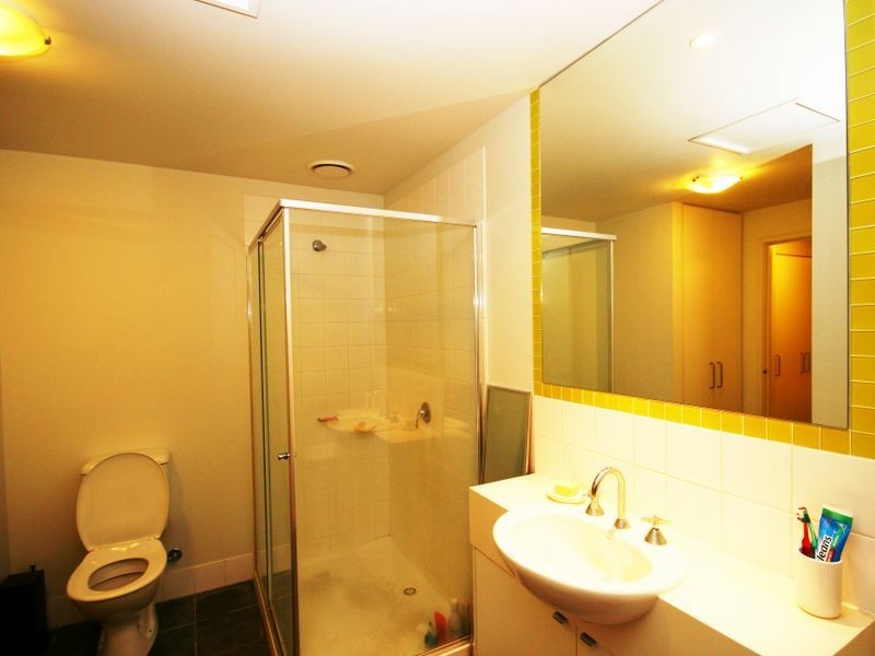 1004/8 Dorcas Street, South Melbourne VIC 3205