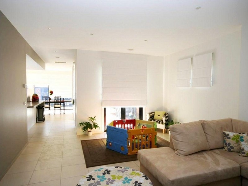 13 Evergreen Blvd, Clayton South VIC 3169