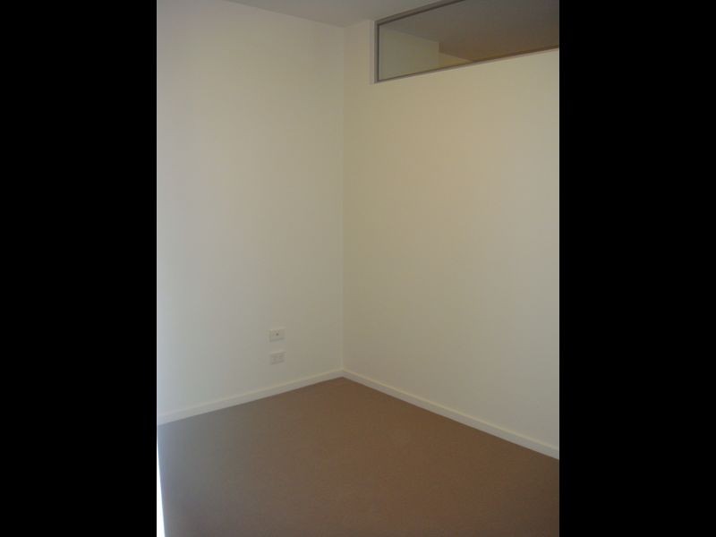 103/80 Ormond Street, Kensington VIC 3031