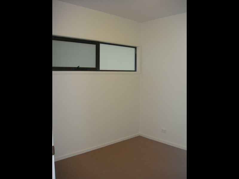 103/80 Ormond Street, Kensington VIC 3031