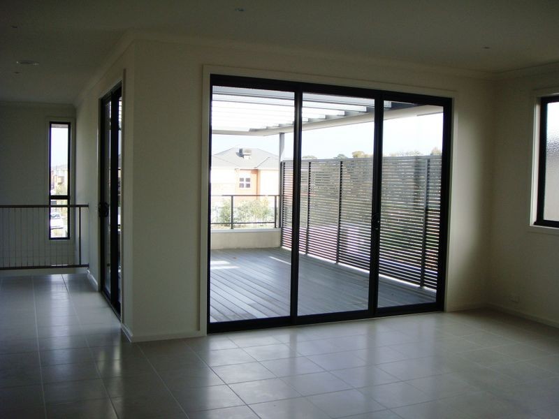 17 Crampton Square, Bonbeach VIC 3196