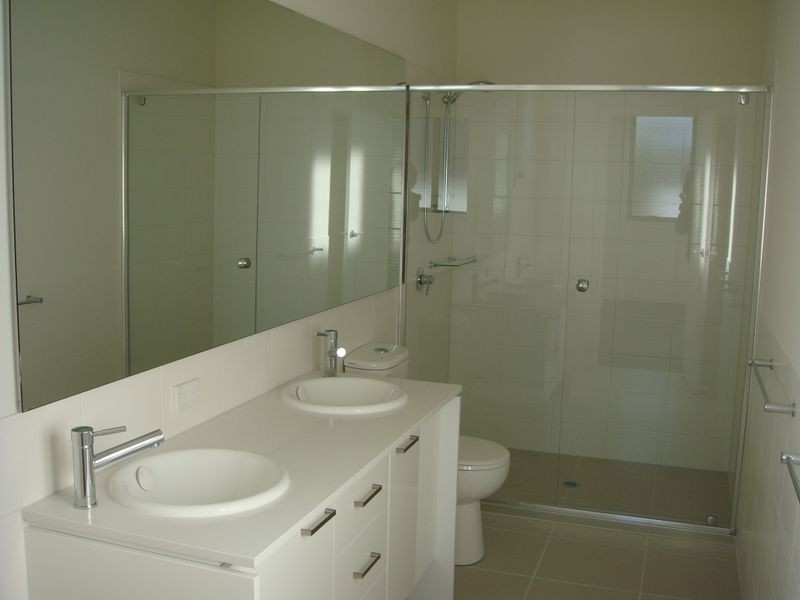 17 Crampton Square, Bonbeach VIC 3196