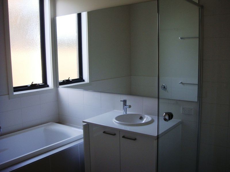 17 Crampton Square, Bonbeach VIC 3196