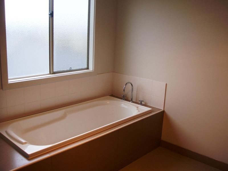 12 Winona Circuit, Tarneit VIC 3029