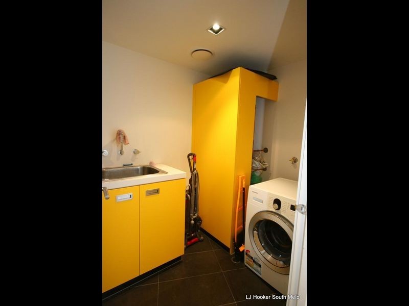 702/539 St Kilda Rd, Melbourne VIC 3000