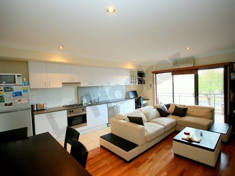 204/69-71 Stead Street, South Melbourne VIC 3205