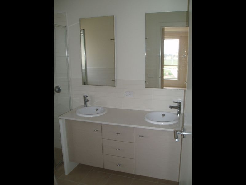 14 Parkwood Terrace, Point Cook VIC 3030