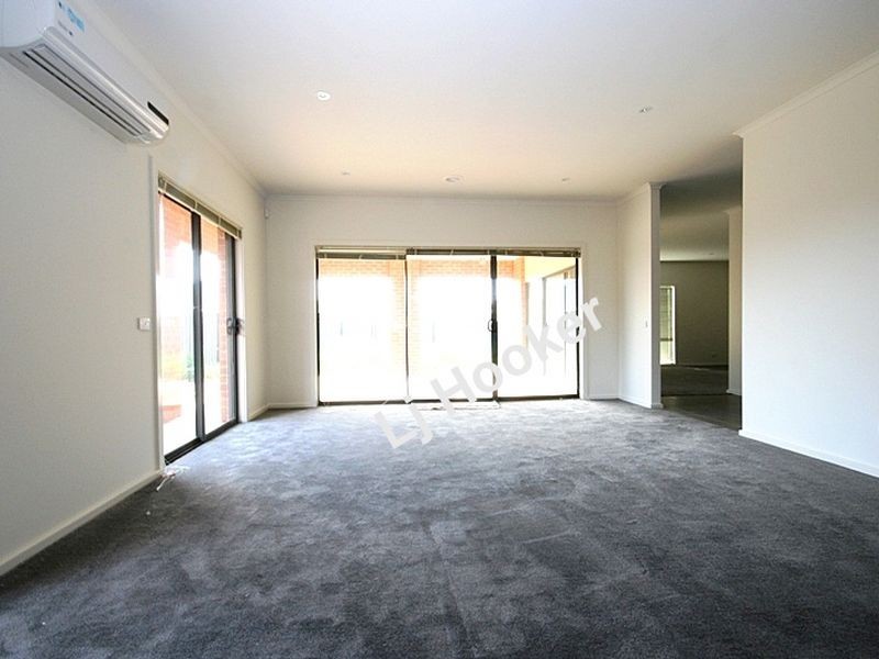 7 Banning Court, Point Cook VIC 3030