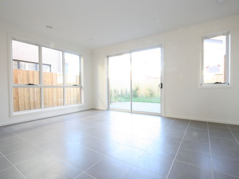 4 Crampton Square, Bonbeach VIC 3196