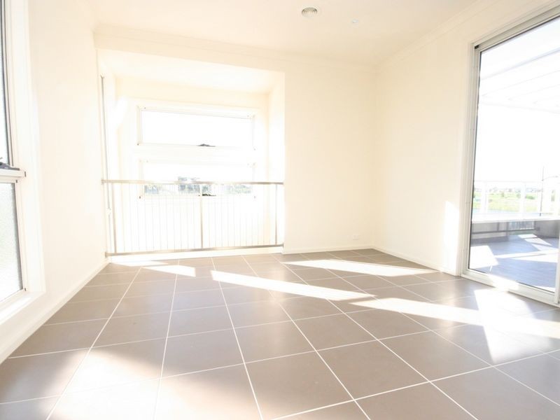 4 Crampton Square, Bonbeach VIC 3196