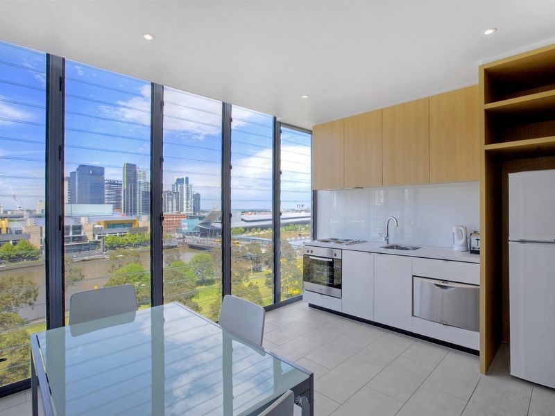 1018/555 Flinders Street, Melbourne VIC 3000