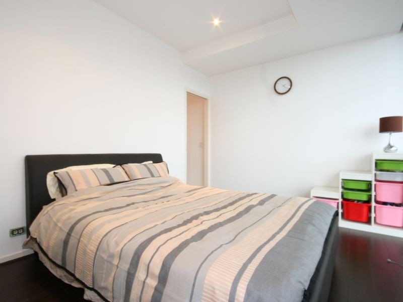 1101/620 Collins Street, Melbourne VIC 3000