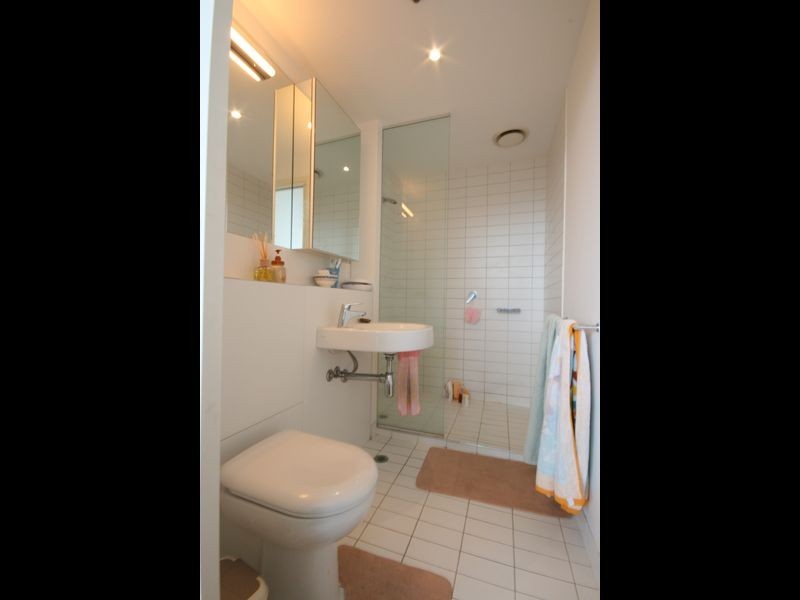 1101/620 Collins Street, Melbourne VIC 3000