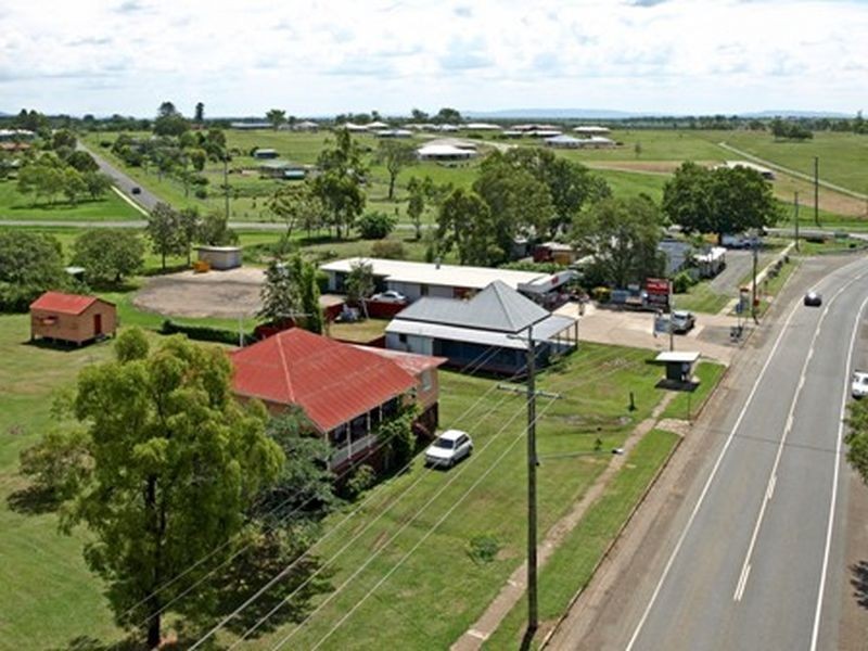 Fassifern Street, Peak Crossing QLD 4306