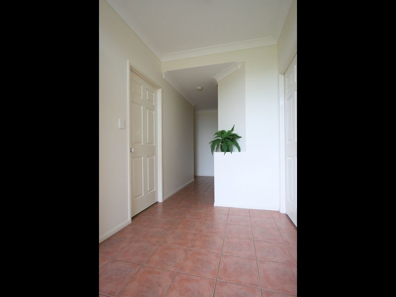 28 KATHLEEN PLACE, Yamanto QLD 4305