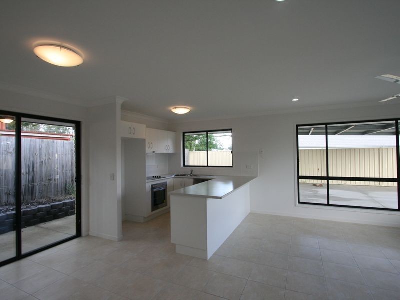 1 & 2/25 DARZEE STREET, Brassall QLD 4305