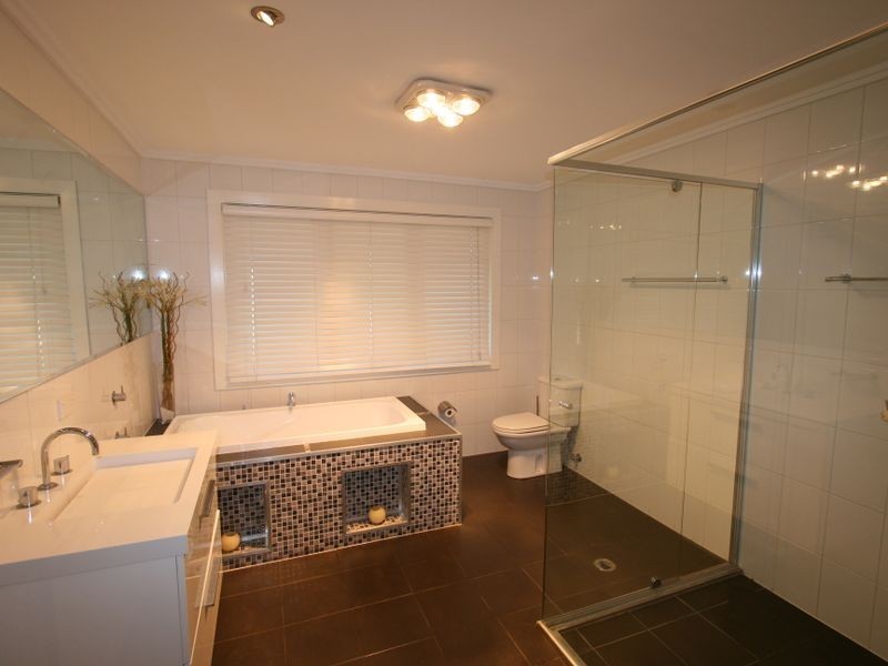 117 Blackall Street Basin Pocket, Ipswich QLD 4305